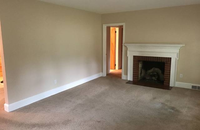 1500 Cyrus Drive Gallery 2