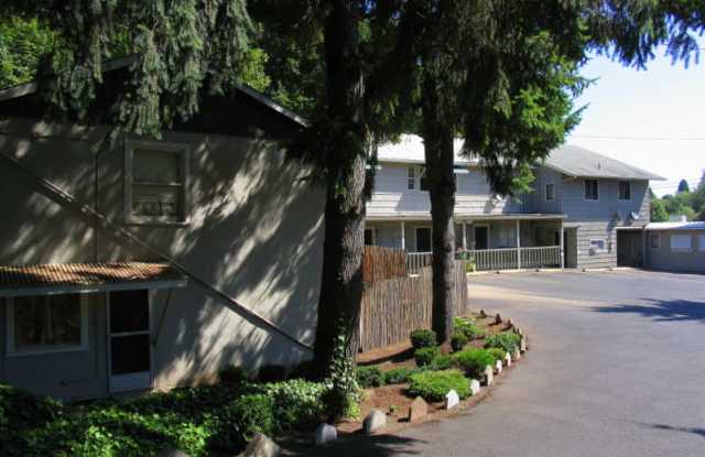 Newly Renovated Trailer at The Oak Creek Complex in McMinnville photos photos