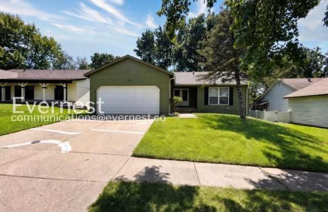5402 Trailbend Drive Gallery 1