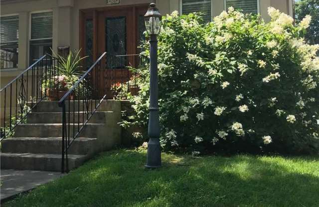 26 S Bayles Avenue - 26 South Bayles Avenue, Port Washington, NY 11050