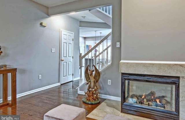 13 BRIDLE COURT photos photos