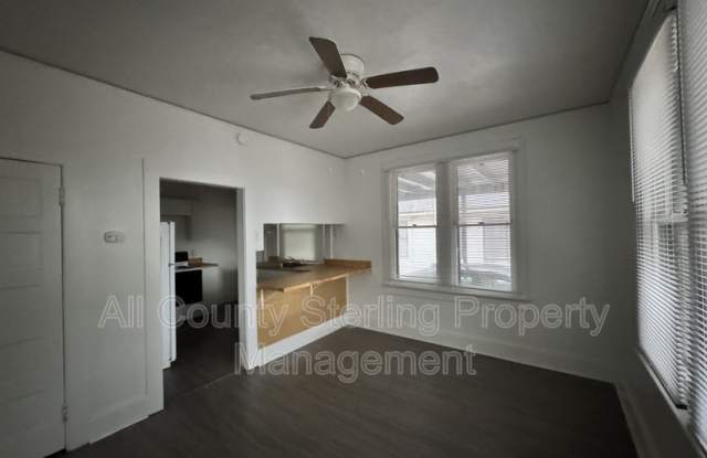 716 NW 2nd Ave photos photos