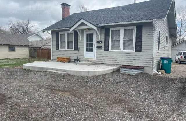 610 S. Loomis Avenue #B photos photos