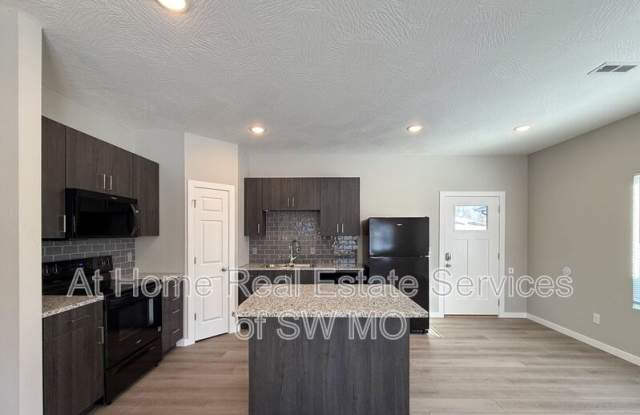 4930-5 W. Minota St. photos photos