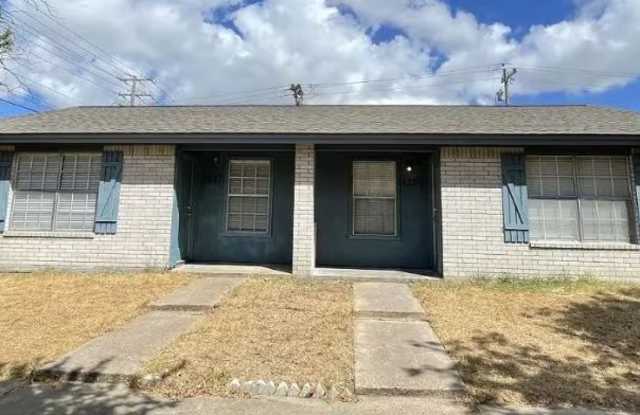 1203 Airline Dr photos photos