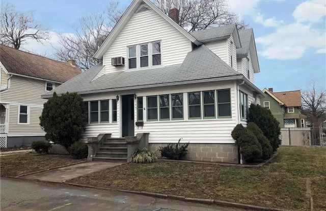 179 Riverside Avenue photos photos