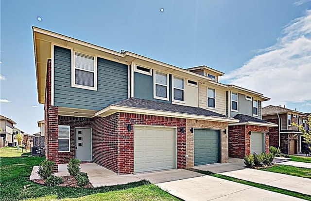 776 SW 13th Street - 776 SW 13th St, Moore, OK 73160