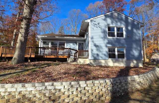 7613 LOCUST Lane photos photos