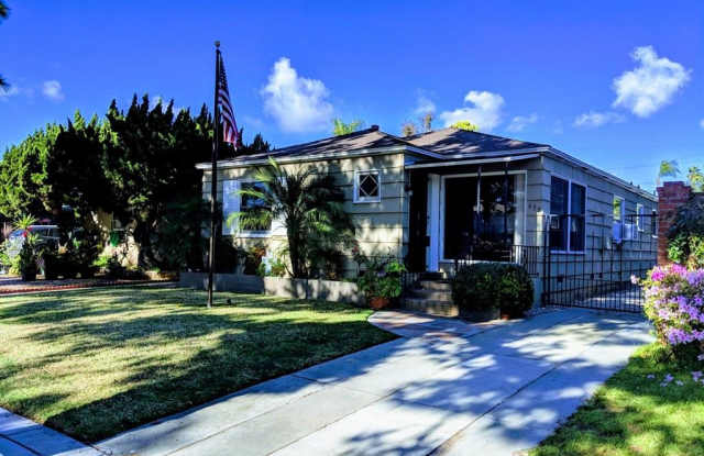 639 Margarita - 639 Margarita Avenue, Coronado, CA 92118