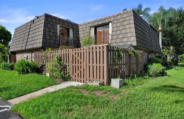 1560 FOREST LAKES Circle Gallery 2