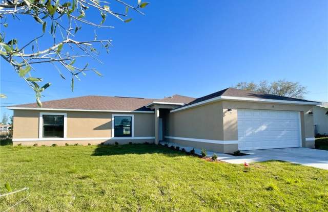 125 Northeast 7th Terrace - 125 Northeast 7th Terrace, Cape Coral, FL 33909