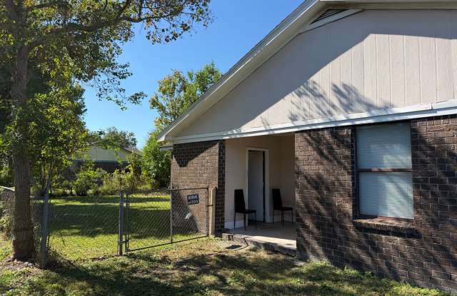 2 Bedroom 2 Bath Apartment in Oak Ridge Estates - N. Charleston Gallery 4