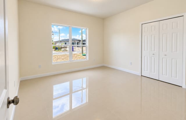 2/2 Single Family Home Available – Cozy, Peaceful Living in Lake Placid Gallery 3