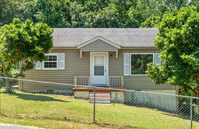 2 Bedroom 1 Bath Home For Rent Near Cumberland Drive! photos photos 2 Bedroom 1 Bath Home For Rent Near Cumberland Drive! photos photos