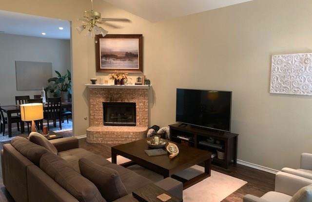 2155 Arbor Creek Drive Gallery 3