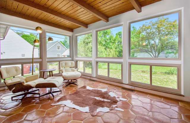 1525 Arborview Boulevard - 1525 Arborview Boulevard, Ann Arbor, MI 48103