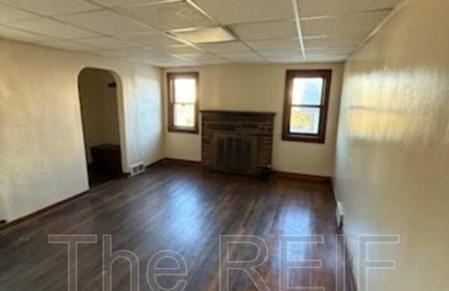 1037 Tremont Avenue - 1037 Tremont Avenue, Beecher, MI 48505