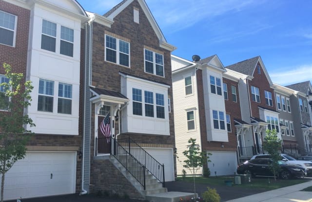 8021 Clovis Way - 8021 Clovis Way, Severn, MD 21076