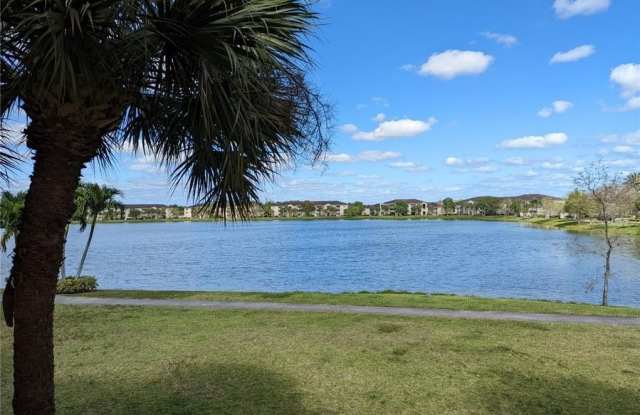 5011 Wiles Road Gallery 2