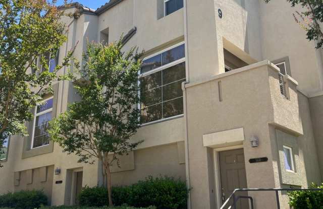 San Marcos Gated Coronado Ranch 2 Bed 2.5 Bath Townhome for Rent photos photos