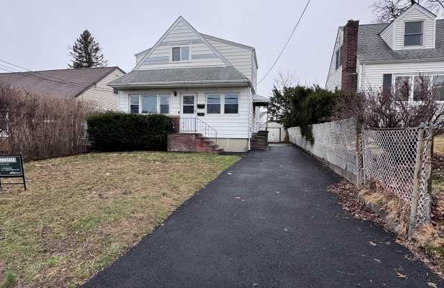 35 Berkley Blvd Unit#1 Unit#2 photos photos