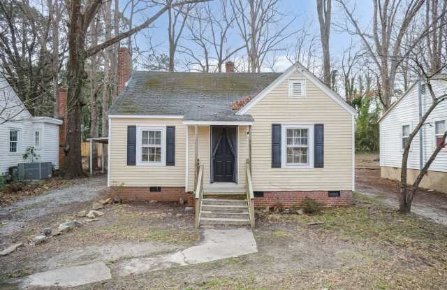 3 Bed/2 Bath with a great back yard! photos photos