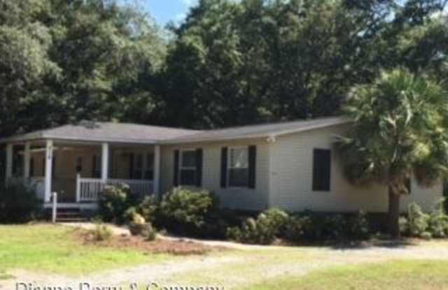 214 Seaview Road W - 214 Seaview Road West, Myrtle Grove, NC 28409
