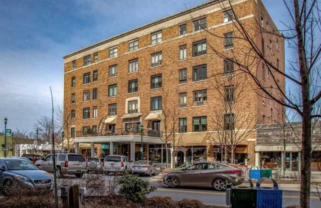 1 bedroom apartment on Main Street Hendersonville!! photos photos