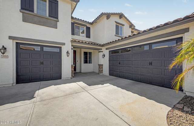 2531 E ELEANA Lane Gallery 3