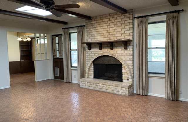 509 MOORSIDE DR Gallery 3