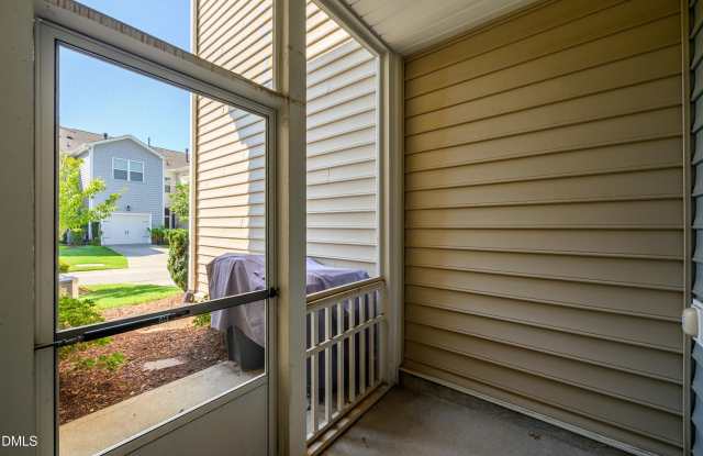 1306 Farm Pond Trail Gallery 3