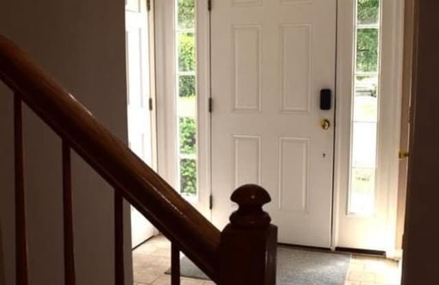 23 CREEKSIDE Gallery 3