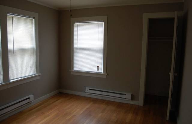 4404 Roanoke Parkway Gallery 3