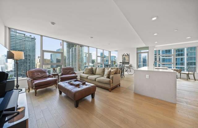1388 Kettner Gallery 3