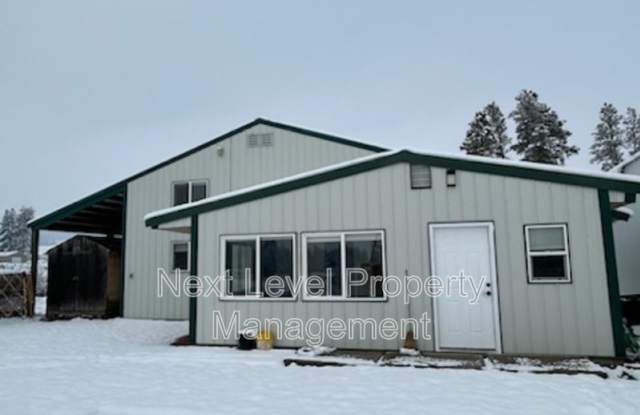 302 Batavia Lane - 302 Batavia Lane, Flathead County, MT 59901