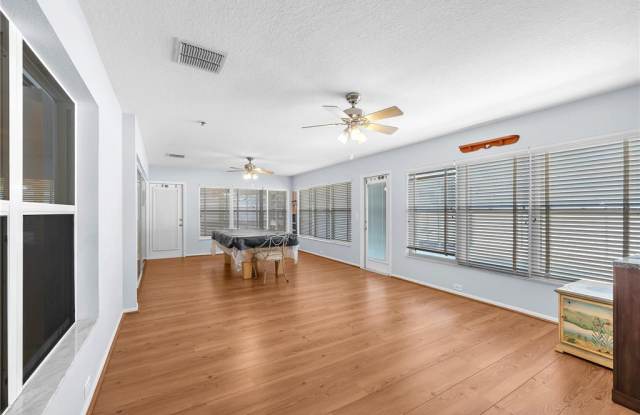 2332 Towering Oaks Circle photos photos