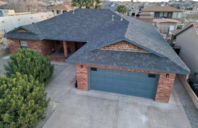 3-Bedroom/2.5-Bathroom in Alamogordo, NM photos photos