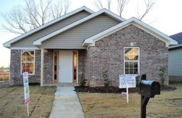 Home in Northport, AL... Available to View with 48 Hour Notice!!! photos photos Home in Northport, AL... Available to View with 48 Hour Notice!!! photos photos