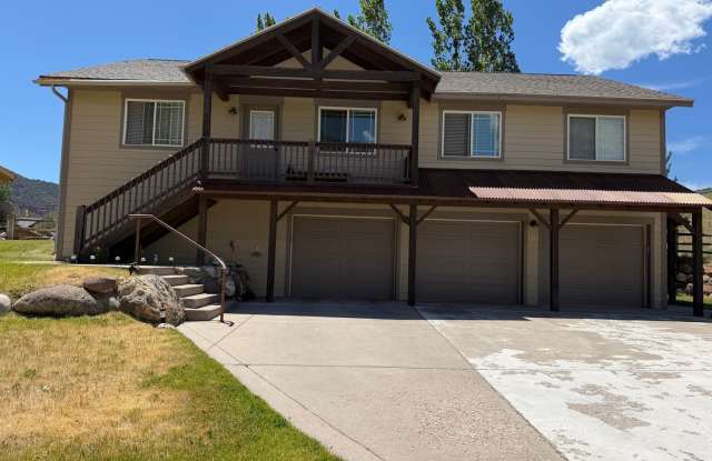Three Bedroom Two Bath In Park East Subdivision photos photos