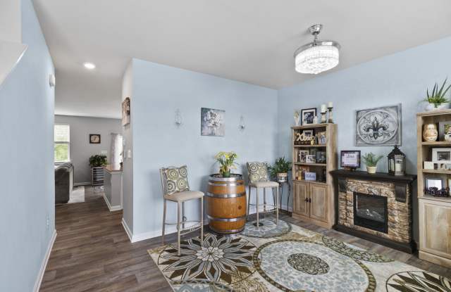 20576 Smithfield Cir Gallery 2
