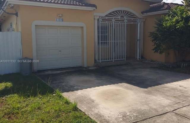 12426 SW 214th Ter photos photos