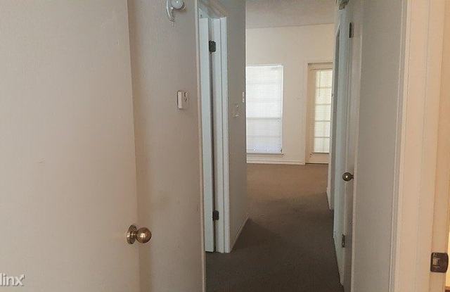 3609 West Northgate Drive Gallery 2