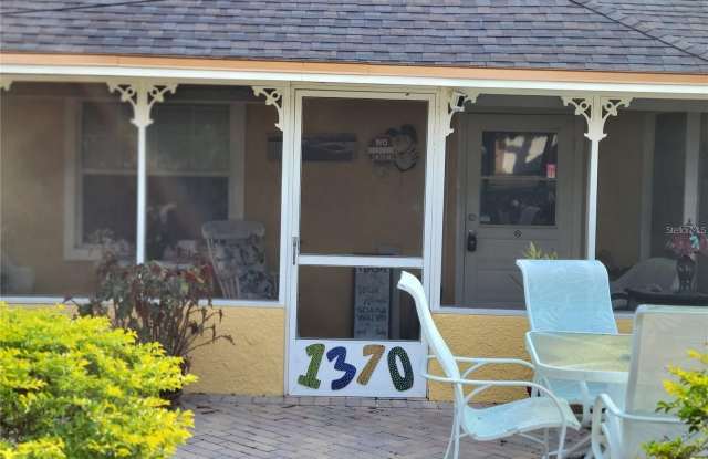 1370 GREENWAY Drive Gallery 2
