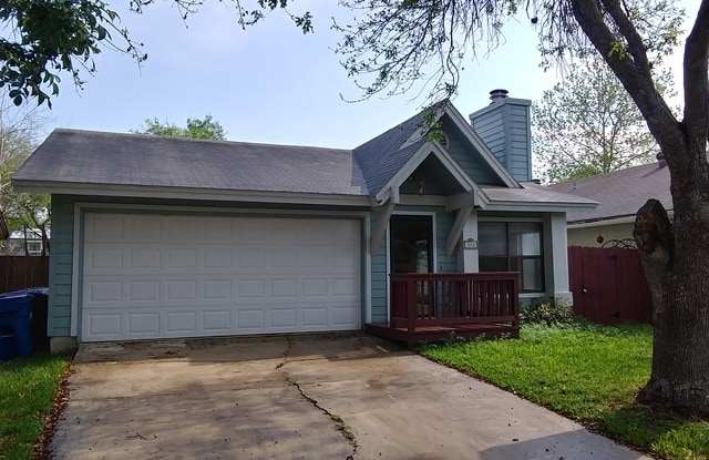 3916 HERITAGE HILL DR Gallery 2