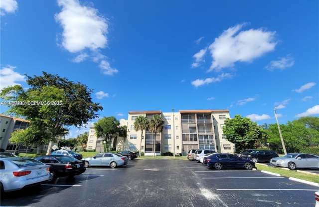 1820 SW 81st Ave photos photos