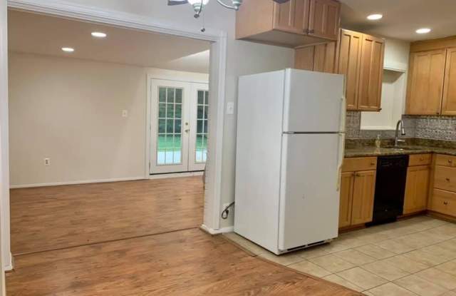 7439 LONG PINE DRIVE Gallery 2