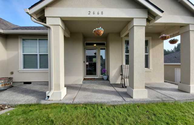 *360 TOUR AVAILABLE* Come live on the Golf Course in Horn Rapids! Gallery 3