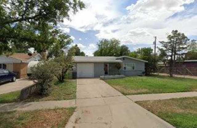 1811 Manzana Rd photos photos