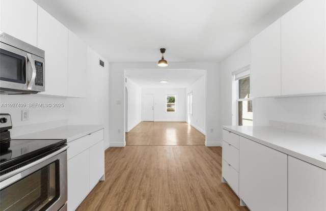 559 NE 68th St photos photos 559 NE 68th St photos photos