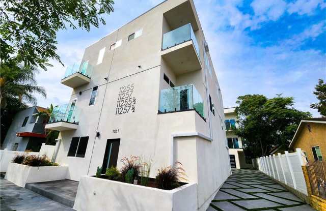 11255 Tiara Street photos photos